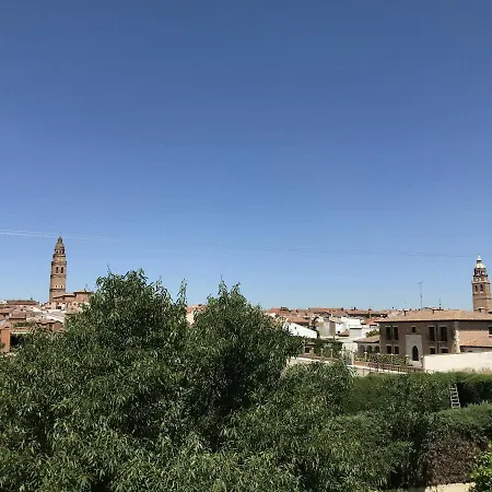 بيت ضيافة Casa Rural Alaejos *